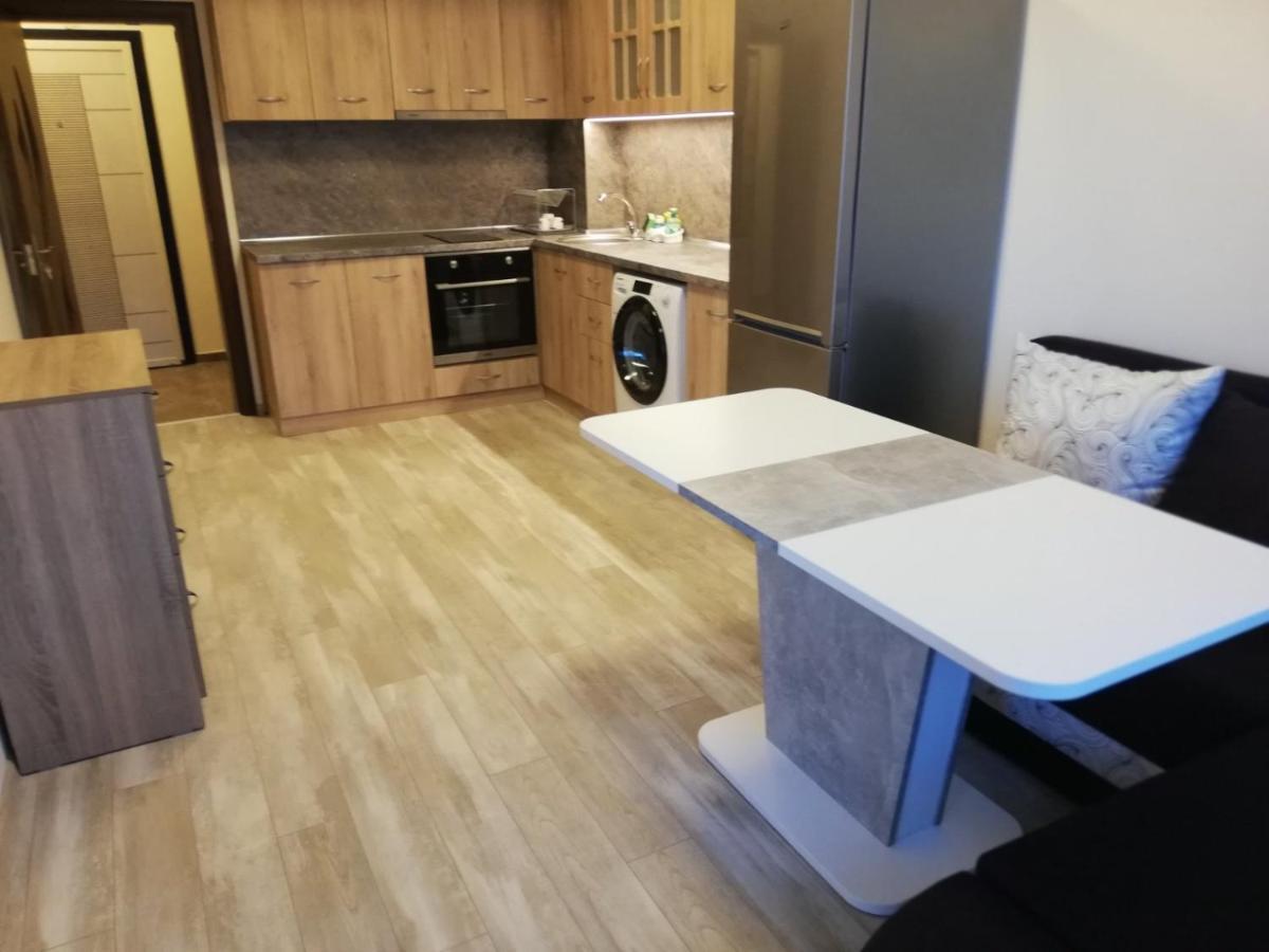Апартамент За Гости Ниш 1 Veliko Tărnovo Exteriör bild