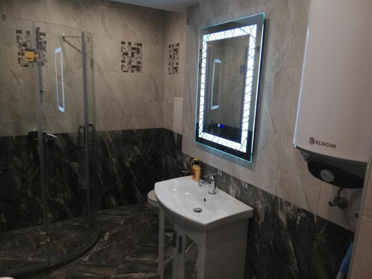 Апартамент За Гости Ниш 1 Veliko Tărnovo Exteriör bild